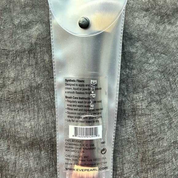 Eve Pearl Makeup Set (Concealer, Bronzing Highlighter & Brush) - Picture 10 of 15